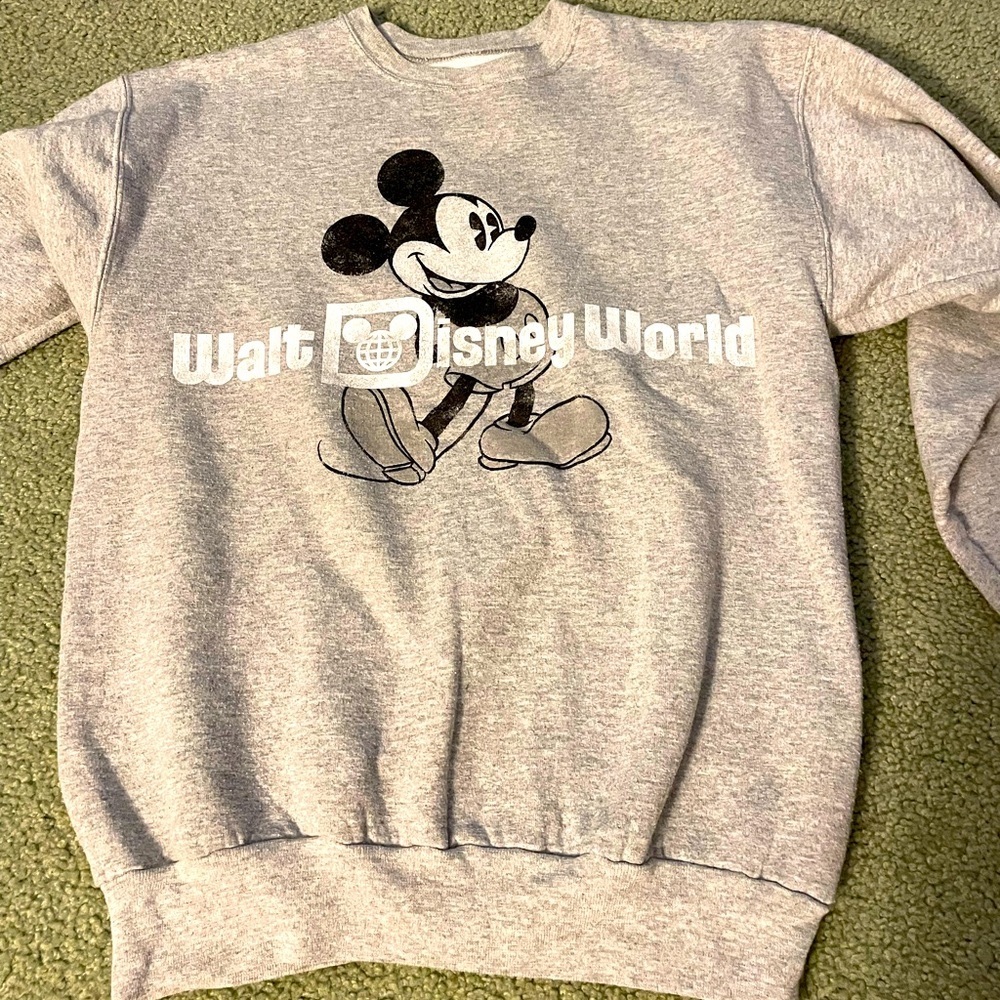 Walt Disney World Hanes crewneck sweatshirt light grey size small